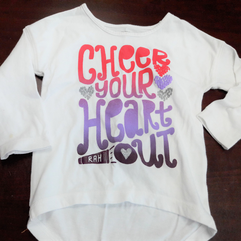 6/$10 Girls Cheer Shirt 2T